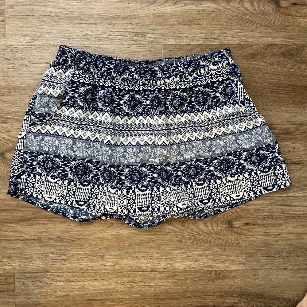 Printed shorts from Nectar size M